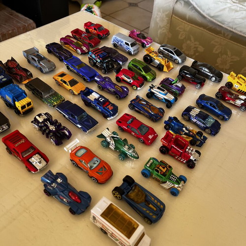 Hot Wheels toy cars used, pack of 50+ by Mattel