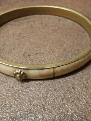 Vintage bracelet used, likely brass or bronze