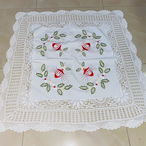 Handmade tablecloth in excellent condition, size 84x82