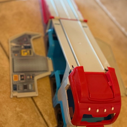 Paw Pattol bus track like new with detachable figure