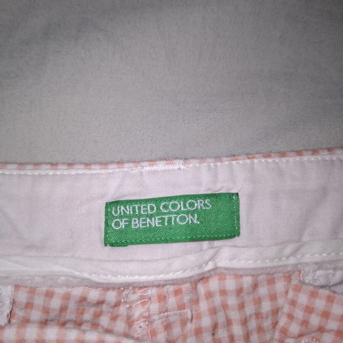 Checked trousers United Colors of Benetton like new, pleated with belt