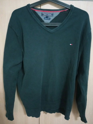 Tommy Hilfiger sweater large used, authentic blue