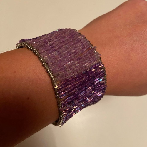 Bracelet handmade 90s with beads used, purple-lilac colors