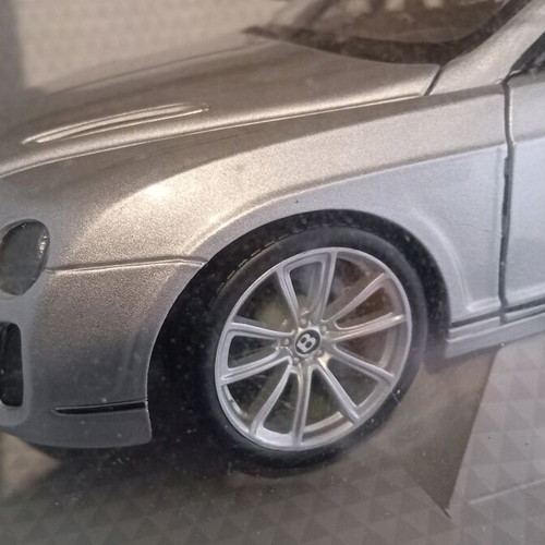 Bburago Bentley Continental 1/18 like new