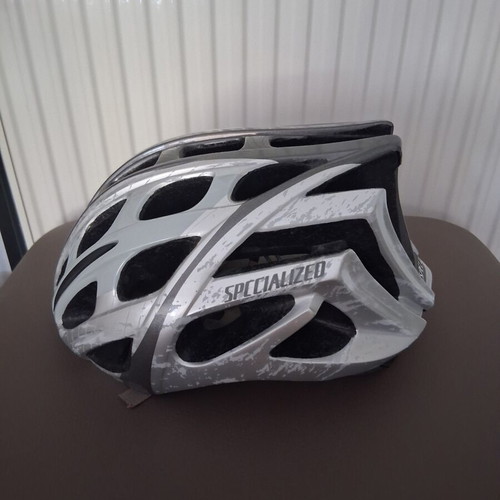 Specialized Bicycle Helmet like new, gray, aerodynamic design
