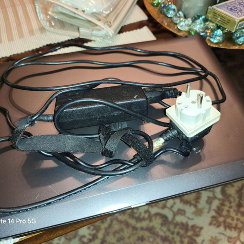 HP ProBook 6560b laptop used with 128GB storage