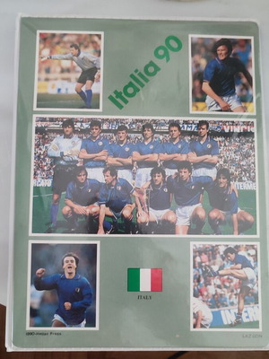 Italia '90 Hellas Press Collectible Binder like new