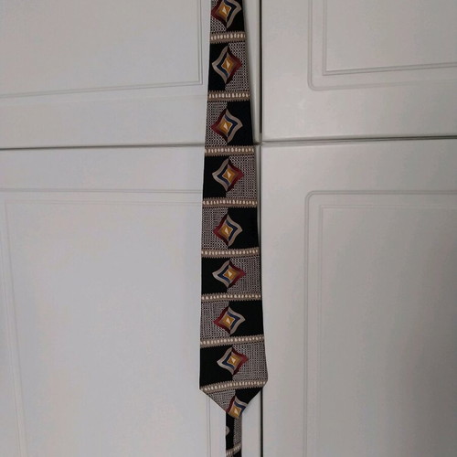 Pagoni 100% silk tie like new, multicolored