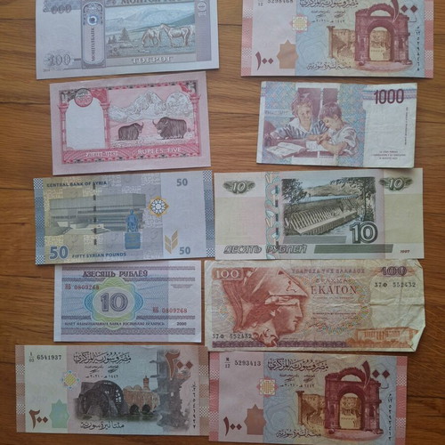 Banknotes used, set of 50 from around the world