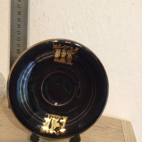 Cup and saucer traditional Greek souvenir 24 gold painting like new