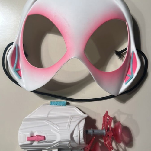 Μάσκα και εκτοξευτής ιστού Gwen Stacy Hasbro