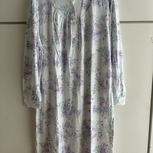 Cotton nightdress like new, white and purple, size 4XL