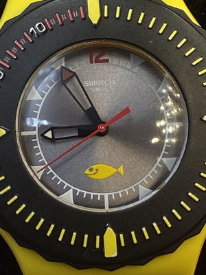 Swatch Scuba Libre Bumble Dive watch like new, yellow