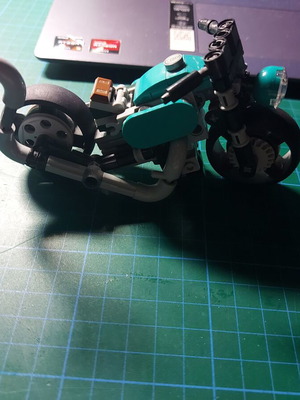 Lego motorcycle like new without box and instructions