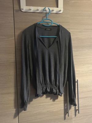 Exxes Fashion women's blouse like new, blue, one size