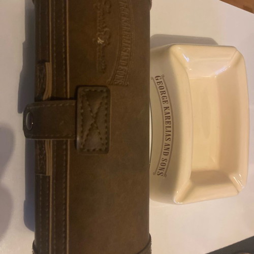 Collectible Karelias set with leather case and new ashtray