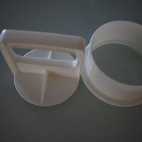 Tupperware burger press used, diameter 9cm