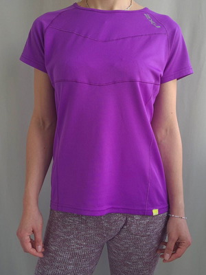 2XU women's sports t-shirt size M used, purple