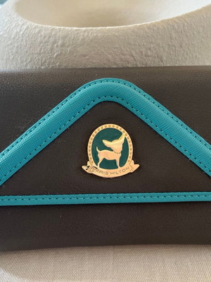 Paris Hilton wallet like new with card and money slots