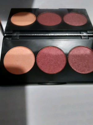 DAST CREAM eyeshadows in 3 earthy shades new