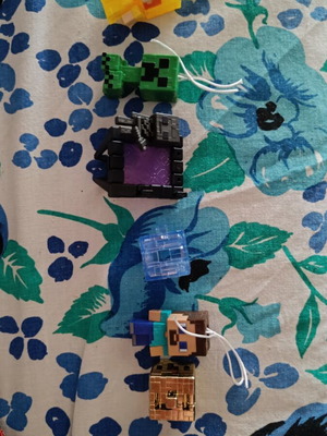 Minecraft Kinder Joy figures with tags and strings