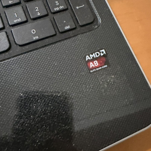 HP Pavilion 17-e laptop used, 17.3 inches