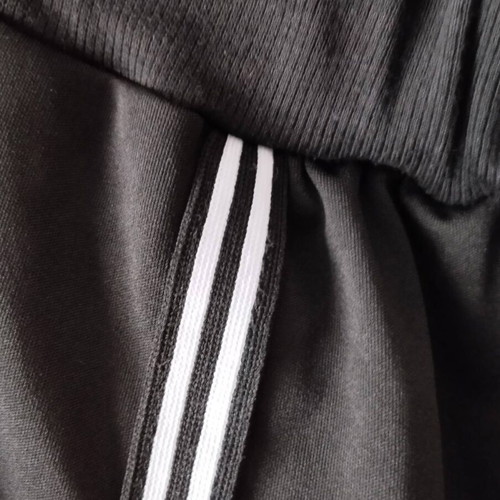 Black slim tracksuit pants size XL like new, spring wear