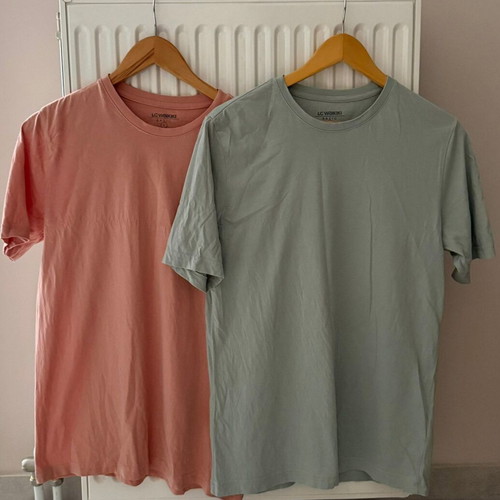 LC Waikiki T-shirt combo pack 2x size Small like new