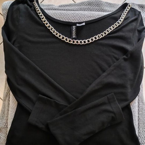 Women's black blouse divided with chain neckline new