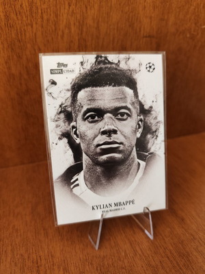 Topps Simplicidad Kylian Mbappe Real Madrid France Base Art Card like new