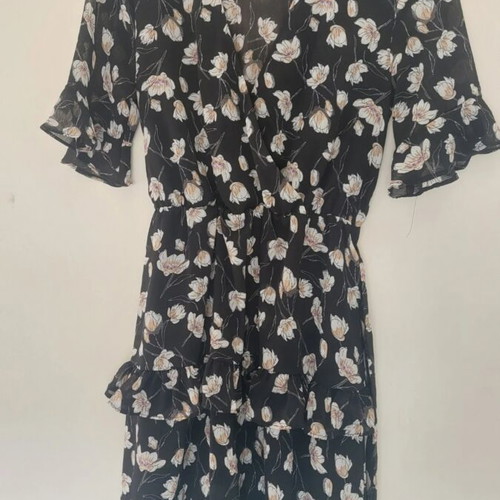 Made of Grace dress like new, size small, black and white