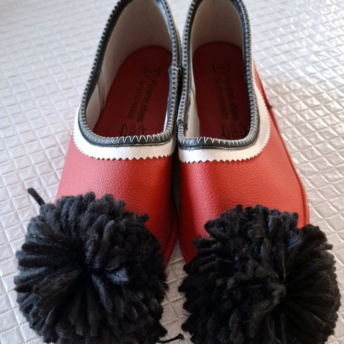 Tsarouhia Pyramis shoes size 40-41 like new for parade