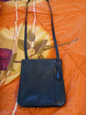 Longchamp δερμάτινη χιαστί τσάντα, μαύρη