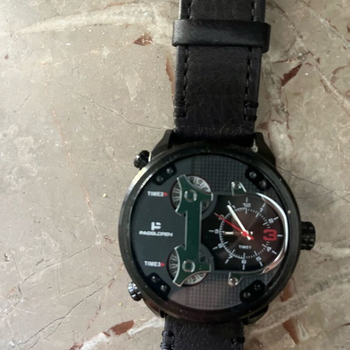 Pacoloren watch like new