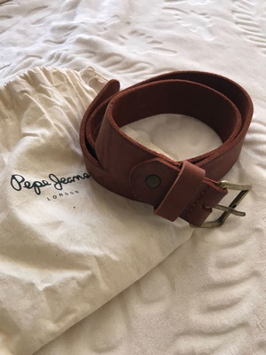 Ζώνη Pepe Jeans μεταχειρισμένη, δερμάτινη, μέγεθος 85, ταμπά/σκούρο καφέ