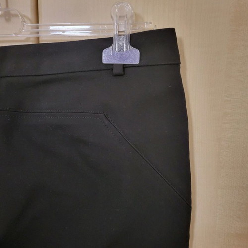 Zara low-rise pants used, size medium, with zipper pockets