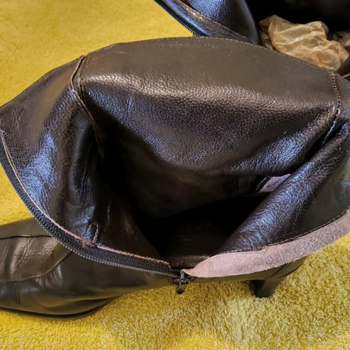 Boots used size 37 Made in Italia black with 5cm heel genuine leather