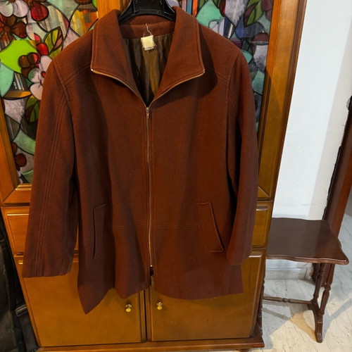 Coat like new, brown, size XL