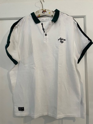 ZARA boys baseball type t-shirt age 13-14 like new, white