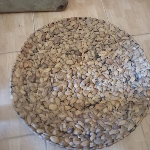 Woven plate like new, large, 51 cm diameter