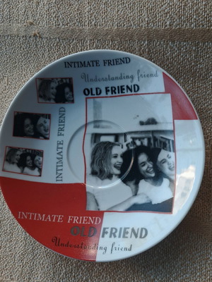 Porcelain decorative plate with friendship theme used