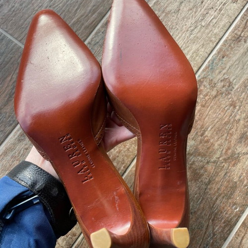 Ralph Lauren brown pumps size 38 new with low heel