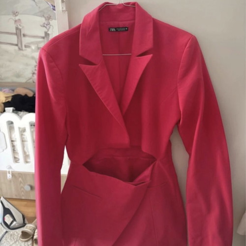 Mini blazer dress Zara size Small new, raspberry color