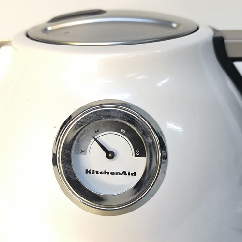 KitchenAid Artisan 5KEK1522 kettle like new, white