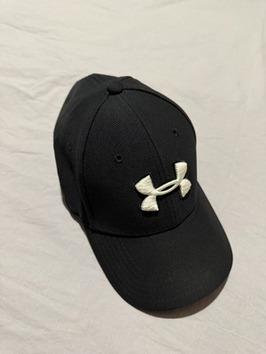 Καπέλο Under Armour μεταχειρισμένο, μέγεθος M/L, μαύρο