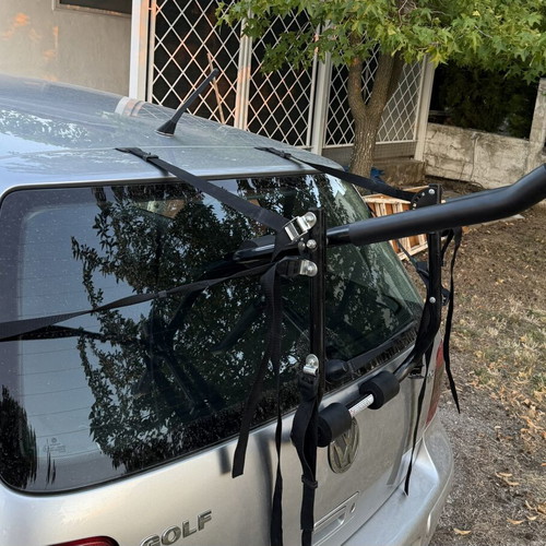 Bicycle rack for car like new, holds two bikes