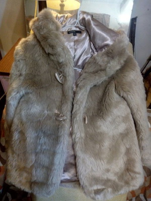 Autograph Faux Fur Coat like new, size 9-10 years, beige cream
