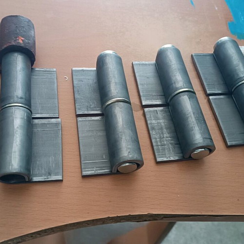 Truck bed hinges like new, set of 4 pieces 40x600 Φ18mm