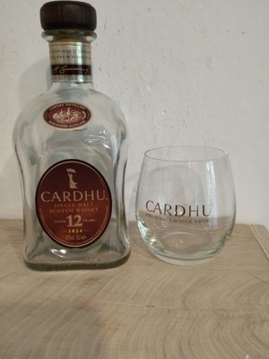 Cardhu whisky bottle with glass like new