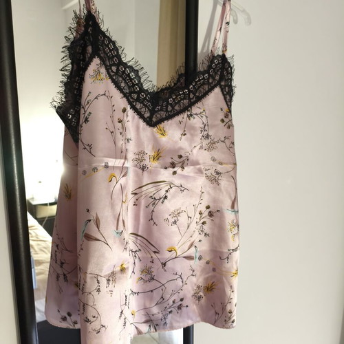 Anel satin top new, adjustable straps, black and pink
